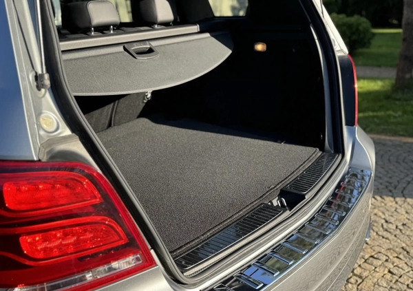 Mercedes-Benz GLK cena 74000 przebieg: 128000, rok produkcji 2012 z Warszawa małe 232